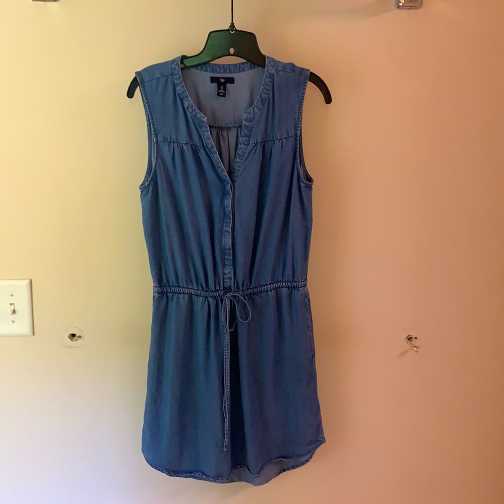 Gap jean dress